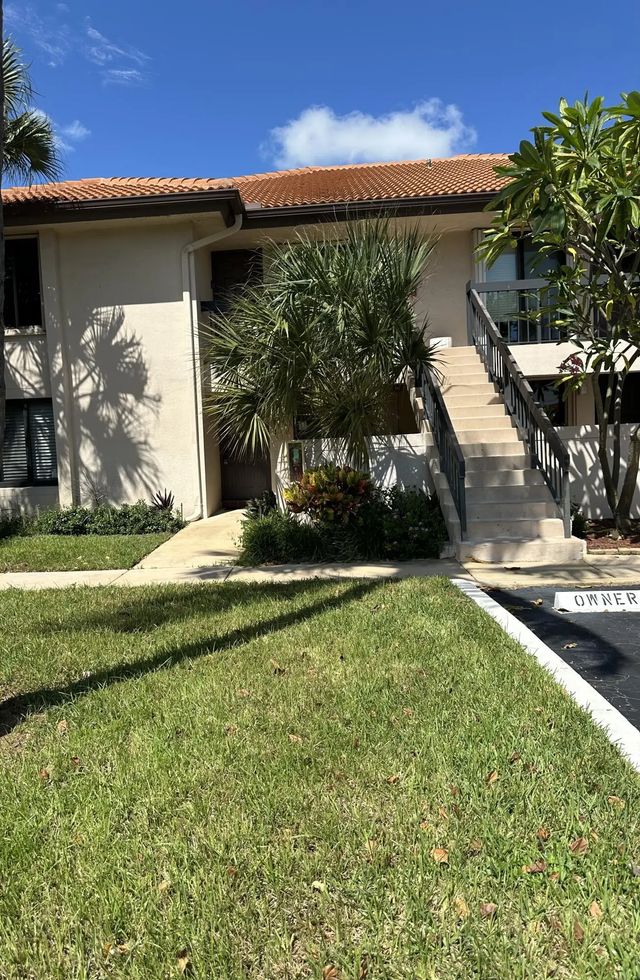 4 of 33 - 351 Club Circle #108, Boca Raton, FL