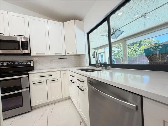 5 of 28 - 20888 Sugarloaf Lane, Boca Raton, FL