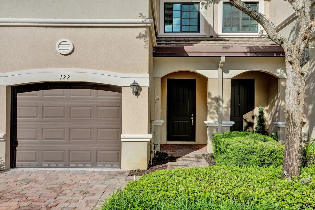 4234 N Dixie Highway #122, Oakland Park