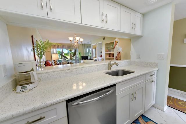 3 of 36 - 5811 Ne Gulfstream Way #4002, Hutchinson Island, FL