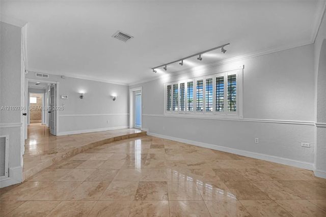 3 of 40 - 5845 Sw 94th Place, Miami, FL