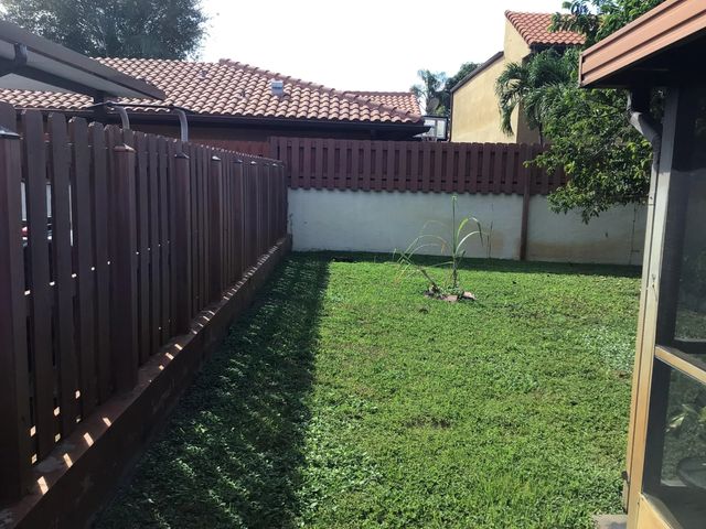 4 of 4 - 20310 Ne 10th Place, Miami, FL