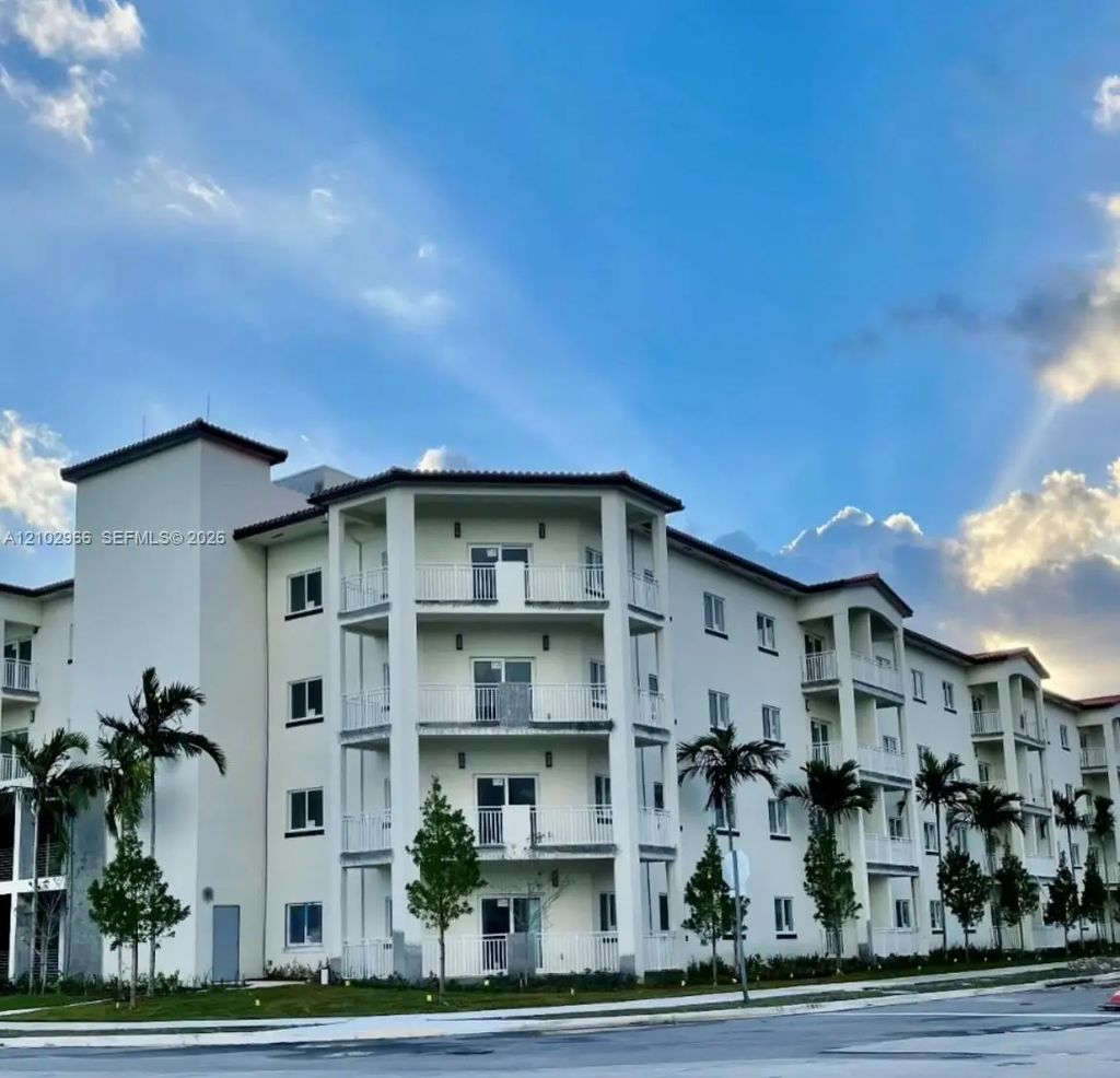 N/A, Doral