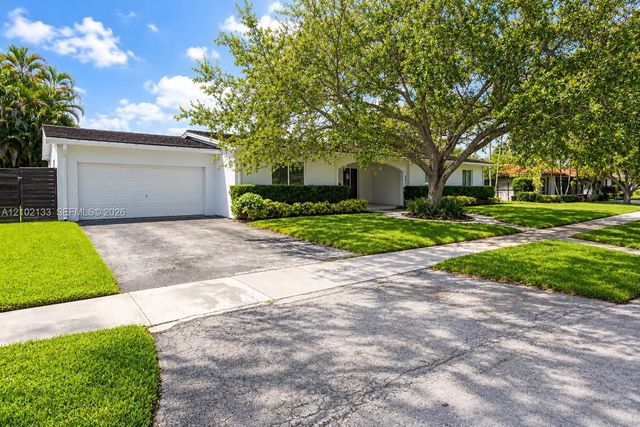 4 of 41 - 8620 Sw 85th Avenue, Miami, FL