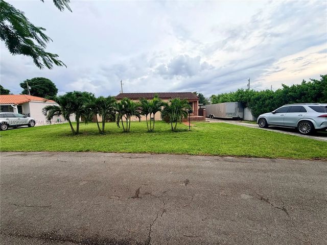 5 of 10 - 7400 Sw 19th Street, Miami, FL