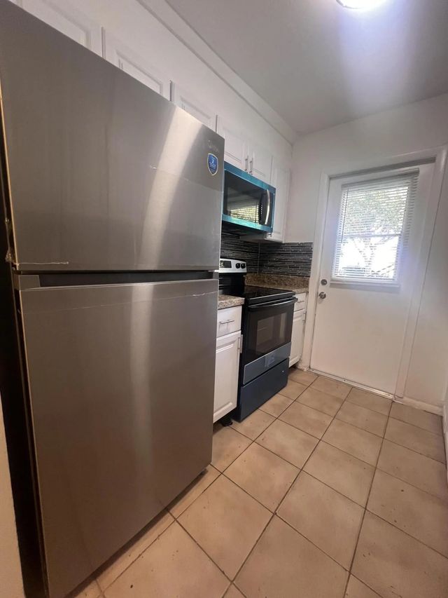 2 of 28 - 645 Sw 20th Court #0020, Delray Beach, FL