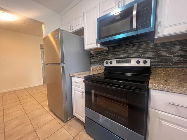 3 of 28 - 645 Sw 20th Court #0020, Delray Beach, FL