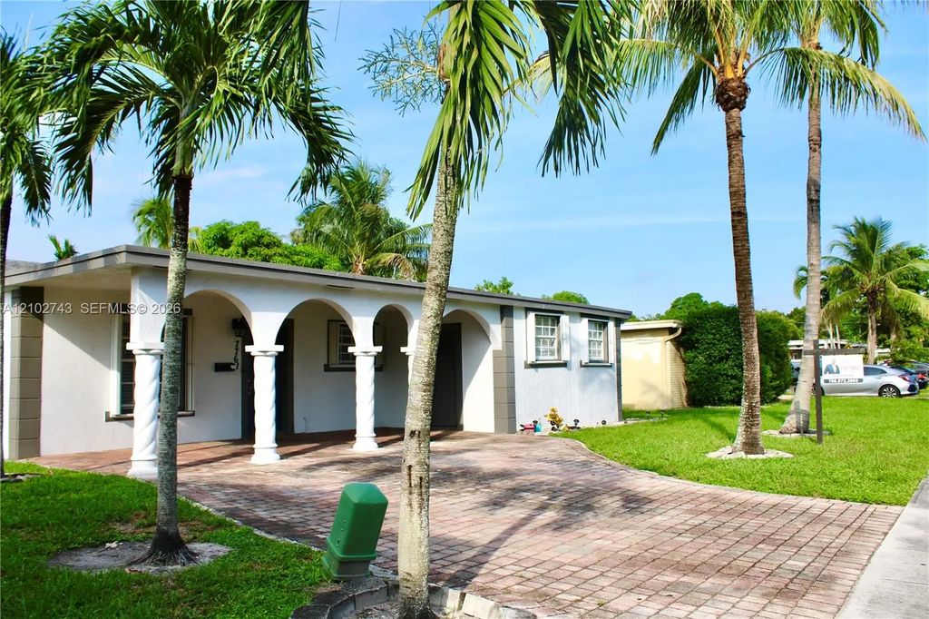 7761 Nw 41st Street #7761, Davie