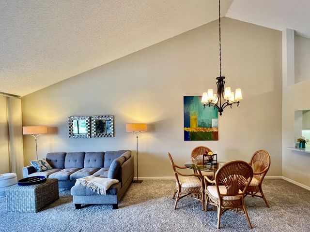 4 of 43 - 6944 Briarlake Circle #201, Palm Beach Gardens, FL