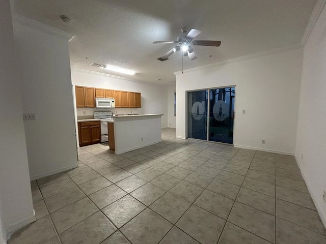 4 of 14 - 103 Lighthouse Circle #g, Tequesta, FL