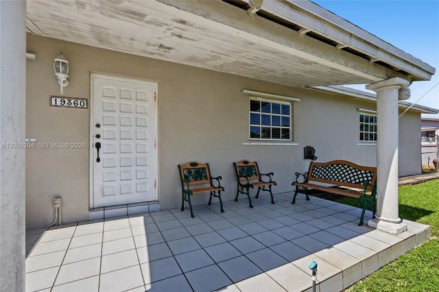 3 of 54 - 19360 Sw 115th Avenue, Miami, FL
