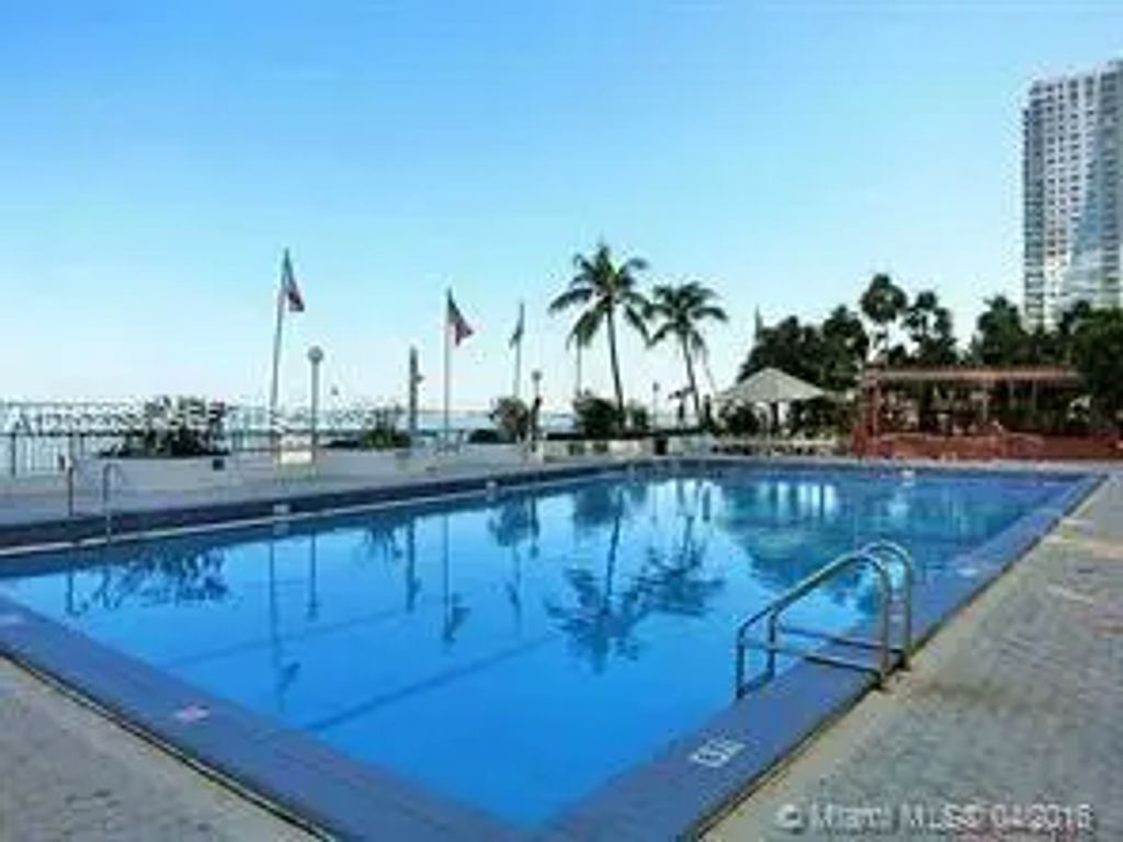 999 Brickell Bay Drive #1109, Miami