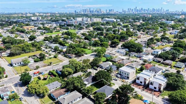 3 of 29 - 1825 Nw 68th Terrace, Miami, FL