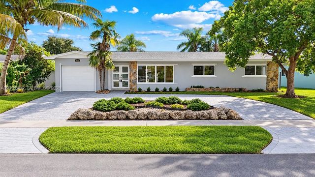 19715 Sw 87th Place, Cutler Bay