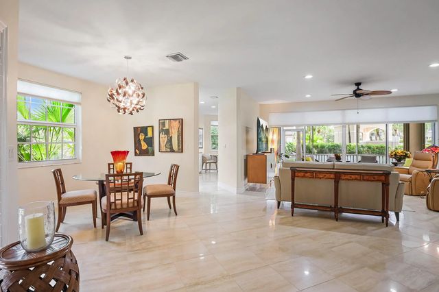 2 of 33 - 102 Legendary Circle, Palm Beach Gardens, FL