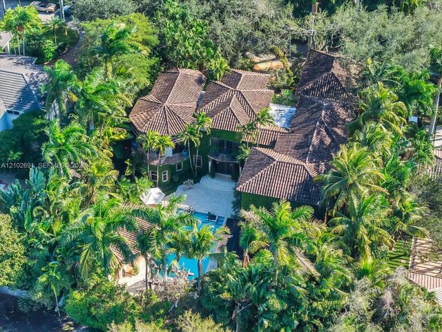 5 of 65 - 5746 Sw 100th Street, Pinecrest, FL