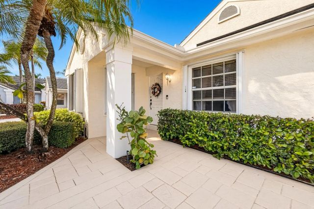 7 Governors Court, Palm Beach Gardens