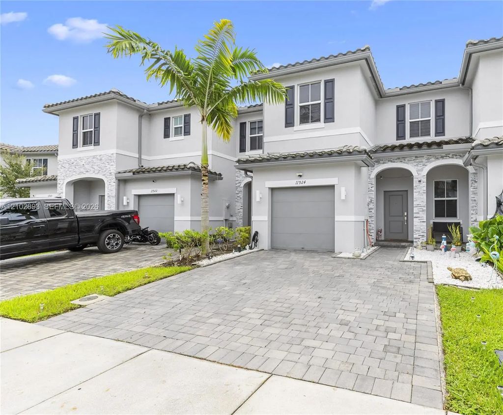 11924 Nw 47th Manor, Coral Springs