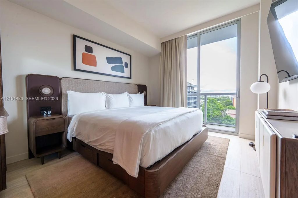 1611 Sw 2nd Avenue #613, Miami