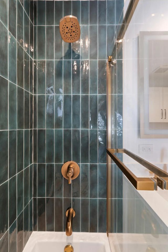 5 of 32 - 514 52nd Street, West Palm Beach, FL