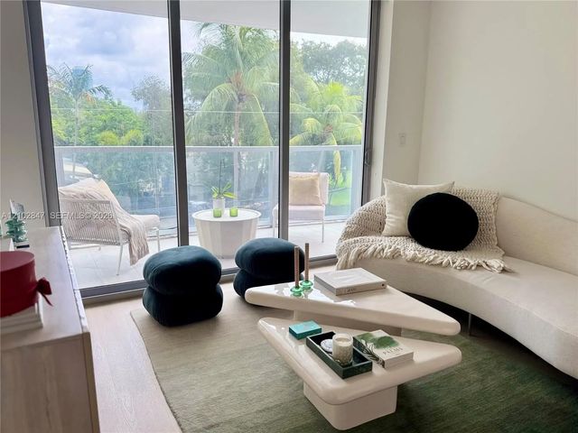 3 of 27 - 13800 Highland Drive #307, North Miami Beach, FL