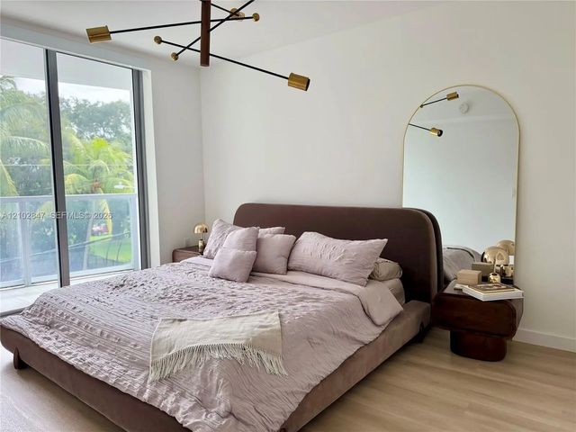 5 of 27 - 13800 Highland Drive #307, North Miami Beach, FL