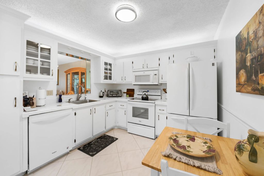 9095 Flynn Circle #2, Boca Raton