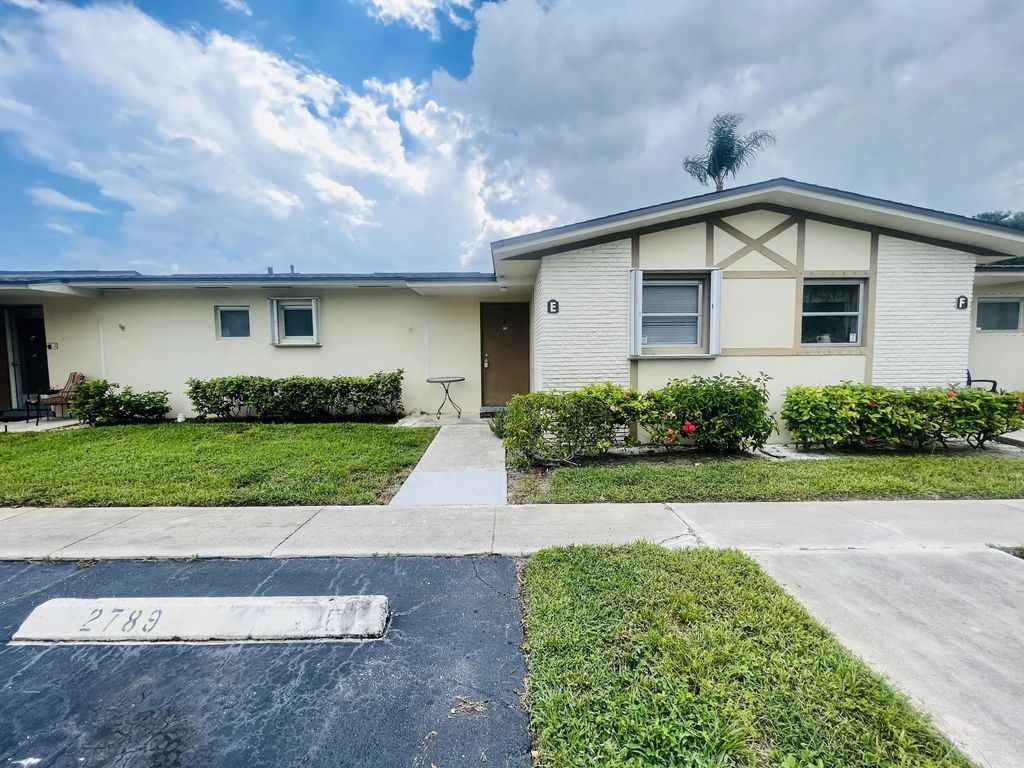 2789 Ashley Drive W #e, West Palm Beach