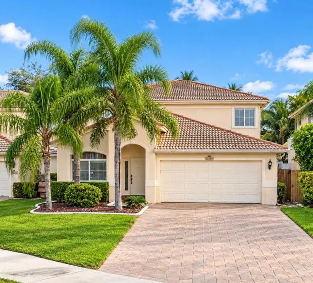 3829 Woodfield Drive, Coconut Creek