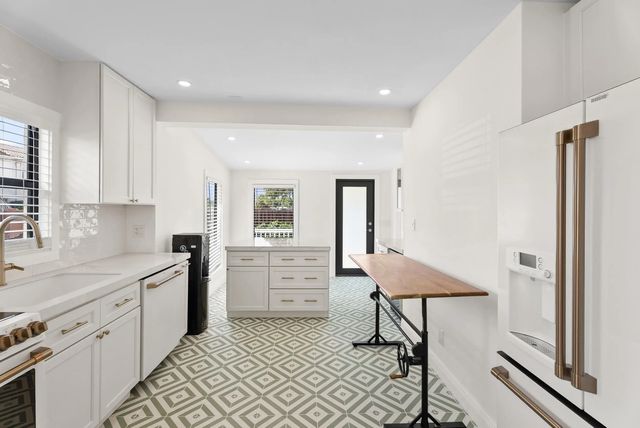 3 of 41 - 517 55th Street, West Palm Beach, FL