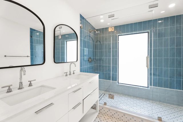4 of 41 - 517 55th Street, West Palm Beach, FL