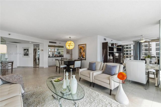 5 of 24 - 19101 Ne 36th Court #808, Aventura, FL