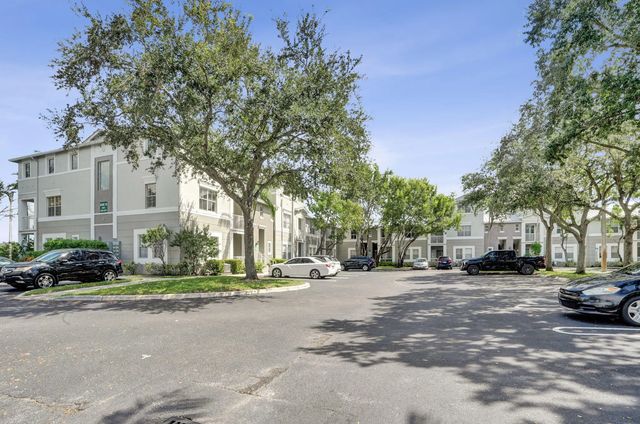 3 of 53 - 2016 Shoma Drive #2016, Royal Palm Beach, FL