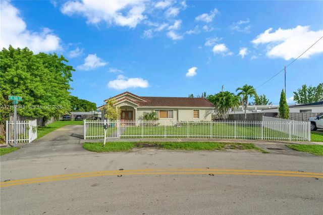 3 of 40 - 11525 Sw 49th Terrace, Miami, FL