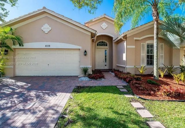 4339 W Whitewater Avenue, Weston