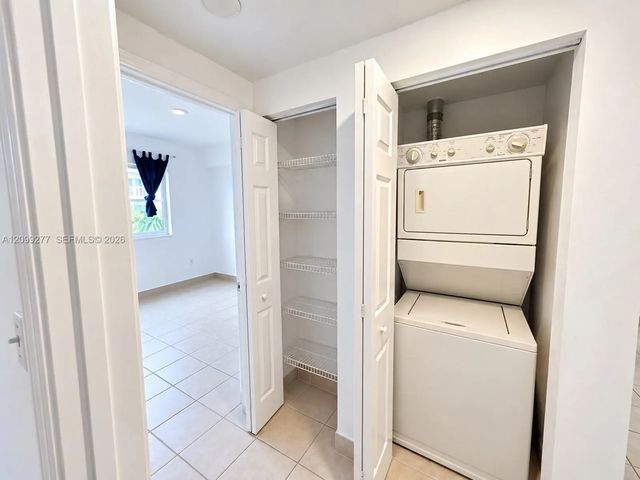 4 of 20 - 11060 Sw 196th Street #303, Cutler Bay, FL