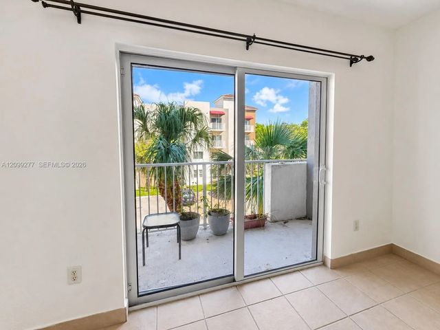 5 of 20 - 11060 Sw 196th Street #303, Cutler Bay, FL