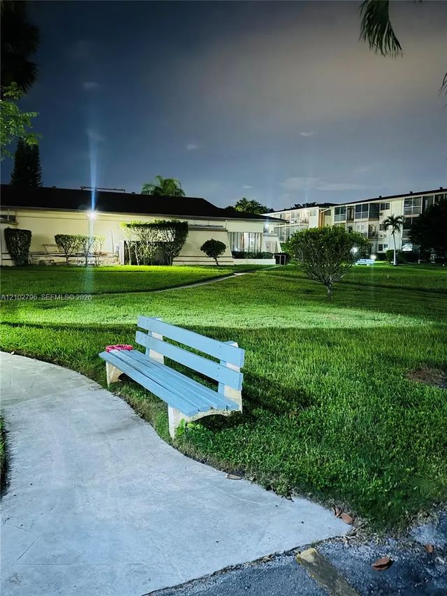 4 of 4 - 17050 Ne 14th Avenue #209, Miami, FL
