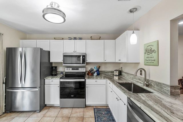5 of 28 - 144 Karanda Court, Royal Palm Beach, FL