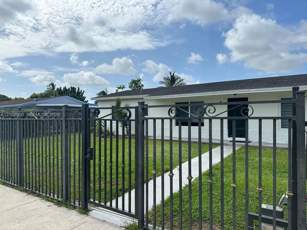 4470 Nw 201st, Miami Gardens