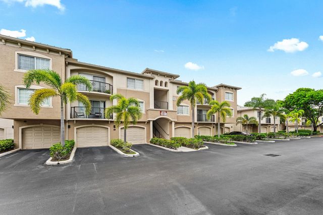 3 of 49 - 200 Crestwood Court N #211, Royal Palm Beach, FL