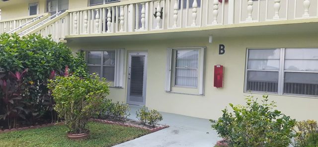 2 of 14 - 26 Sheffield B, West Palm Beach, FL