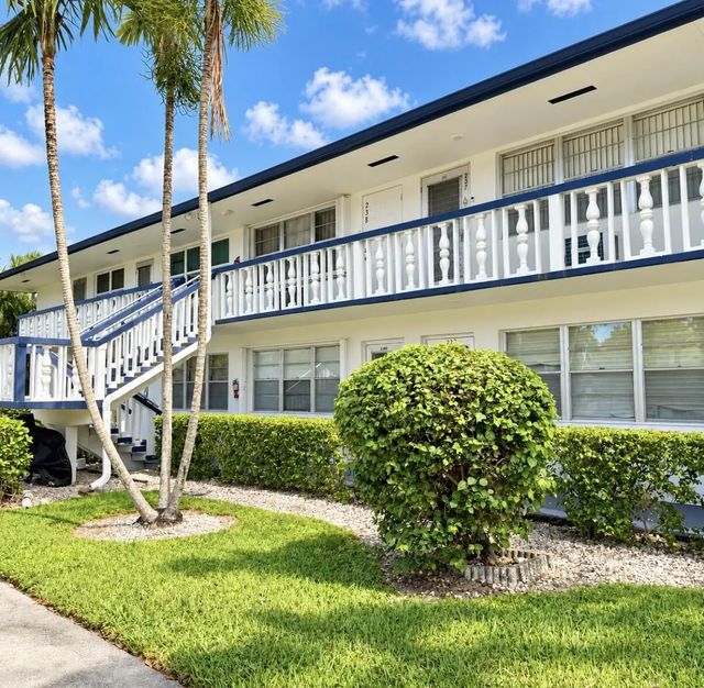 228 Northampton L #228, West Palm Beach