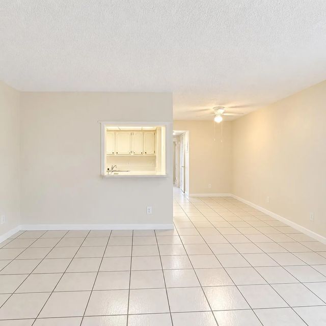 4 of 9 - 228 Northampton L #228, West Palm Beach, FL