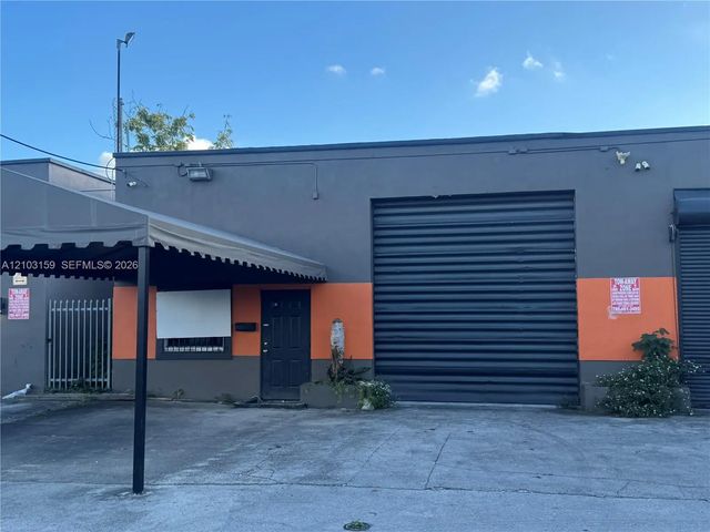 1140 E 26th Street, Hialeah