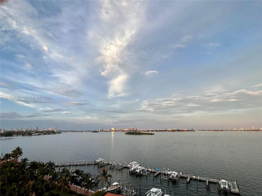 4000 Ne Towerside Terrace #1101, Miami