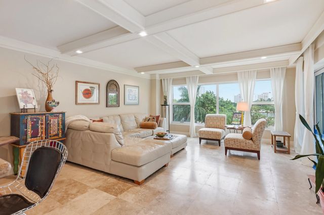 875 E Camino Real #4d, Boca Raton