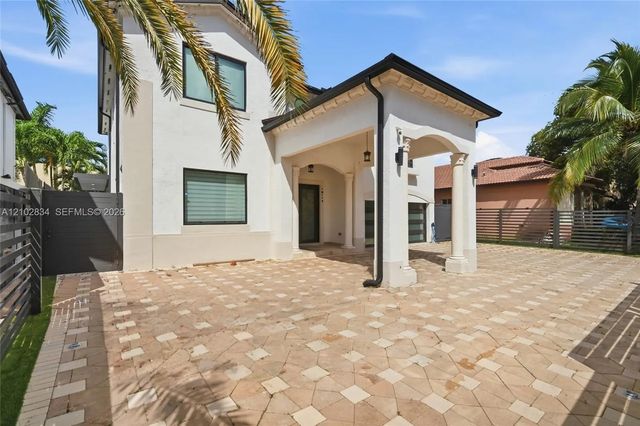 4 of 40 - 18112 Nw 91st Court, Hialeah, FL
