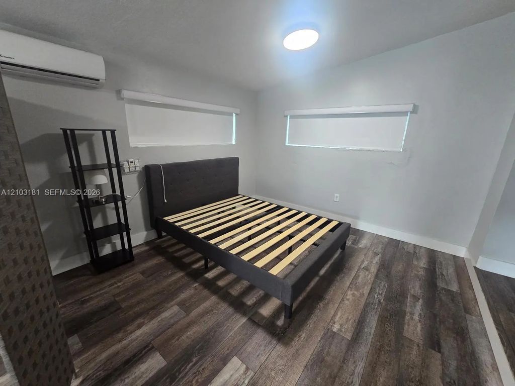 835 Ne 178th Terrace #3, Miami