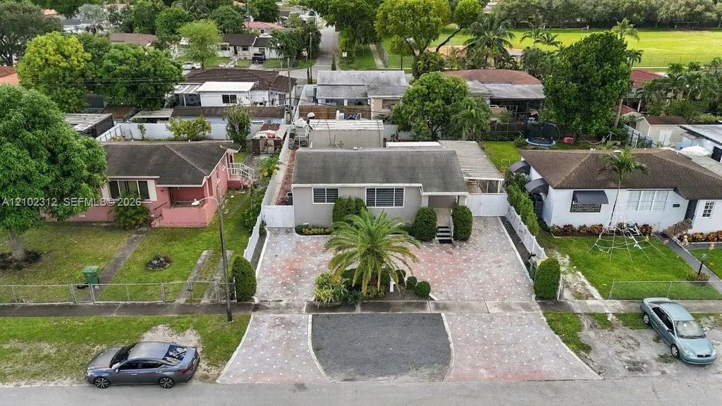 120 W 63rd Street, Hialeah